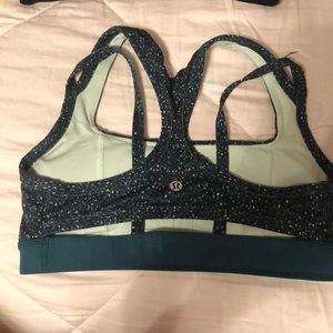 LULULEMON SPORTSBRA